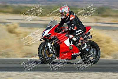 media/Jan-13-2024-SoCal Trackdays (Sat) [[9c032fe5aa]]/Turn 14 (10am)/